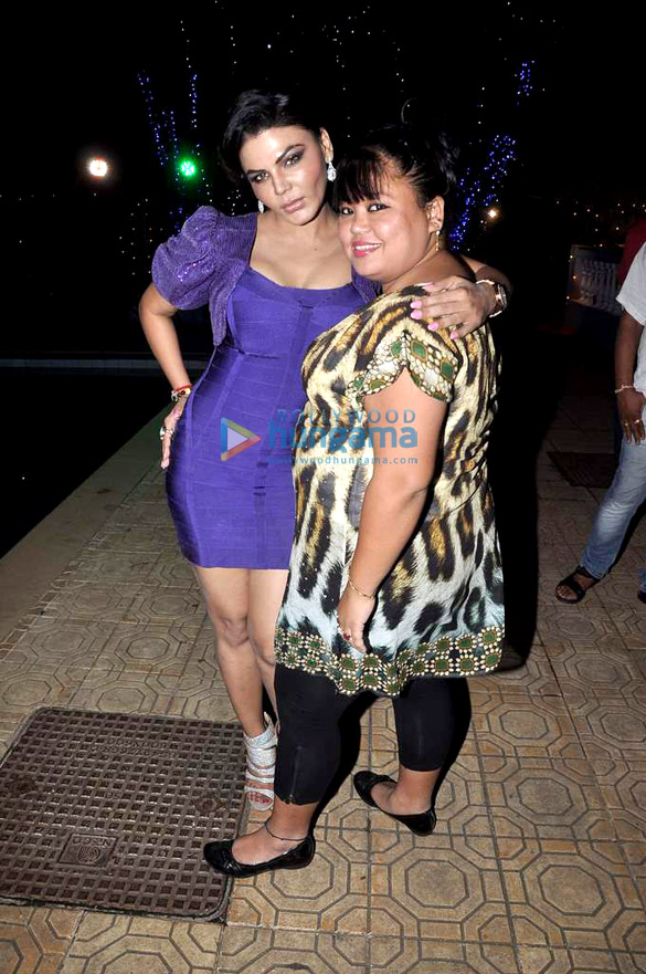 rakhi sawant snapped at raajs birthday 11