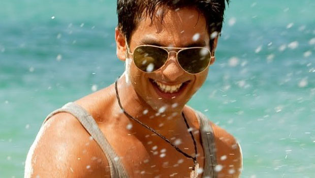 “Never Choose Between Girls”: Shahid Kapoor