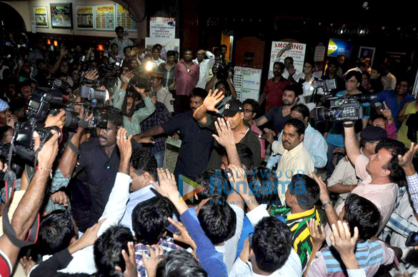 akshay promotes boss 7
