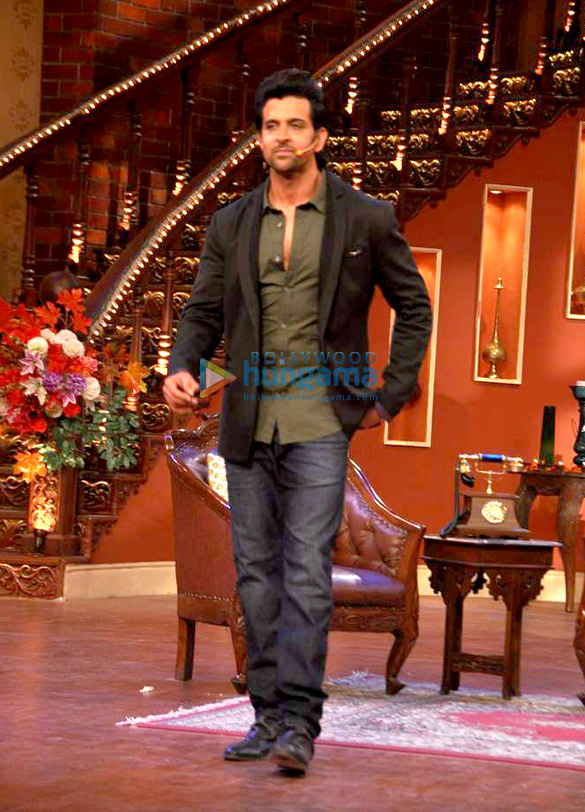 hrithik promotes krrish 3 on comedy nights with kapil 11