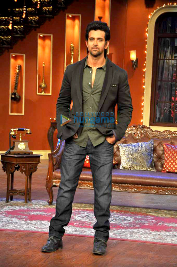 hrithik promotes krrish 3 on comedy nights with kapil 12