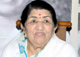 Lata Mangeshkar rushed to a function against doctors’ orders