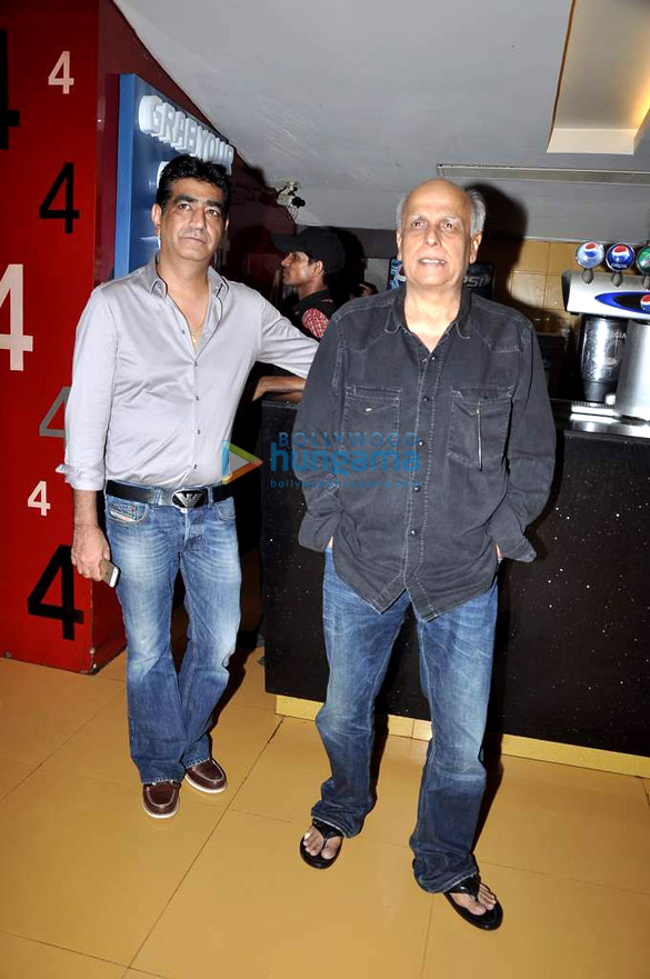 first look launch of yaariyan 11