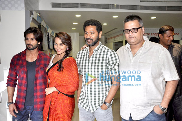 shahid sonakshi prabhu dheva unveil r rajkumar comic 9