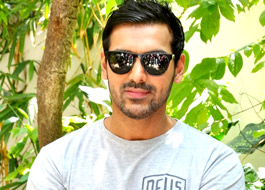 John Abraham to race with Stefan Voormans