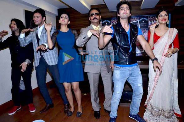 team of yaariyan unveils latest issue of the rising stars magazine 6