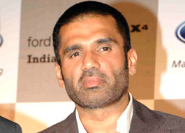 Suniel Shetty sets up an in-house ICU for his father