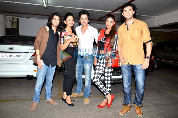 madhuri yaariyan team at baqars spinnathon 11