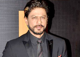 SRK’s shoulder fractured and knee hurt