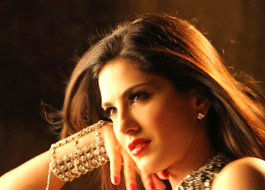 Sunny Leone all set to ‘tease’ audience in dark auditoriums