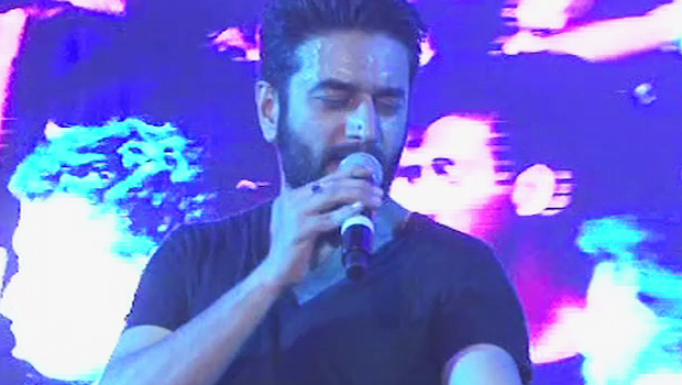 Vishal-Shekhar Sing ‘Salaam Namaste’ At Channel V Indiafest in Goa