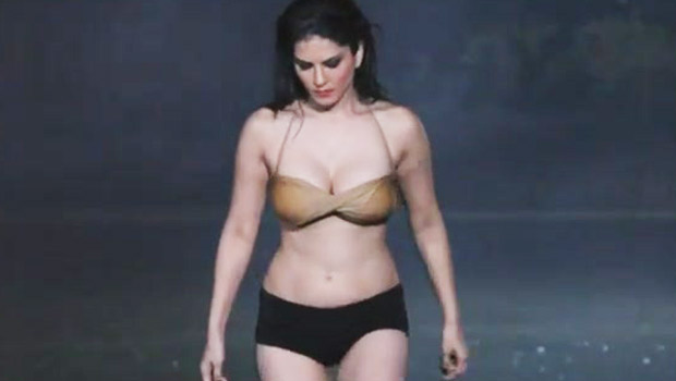 Making Of Sunny Leone’s Lake Scene (Ragini MMS 2)