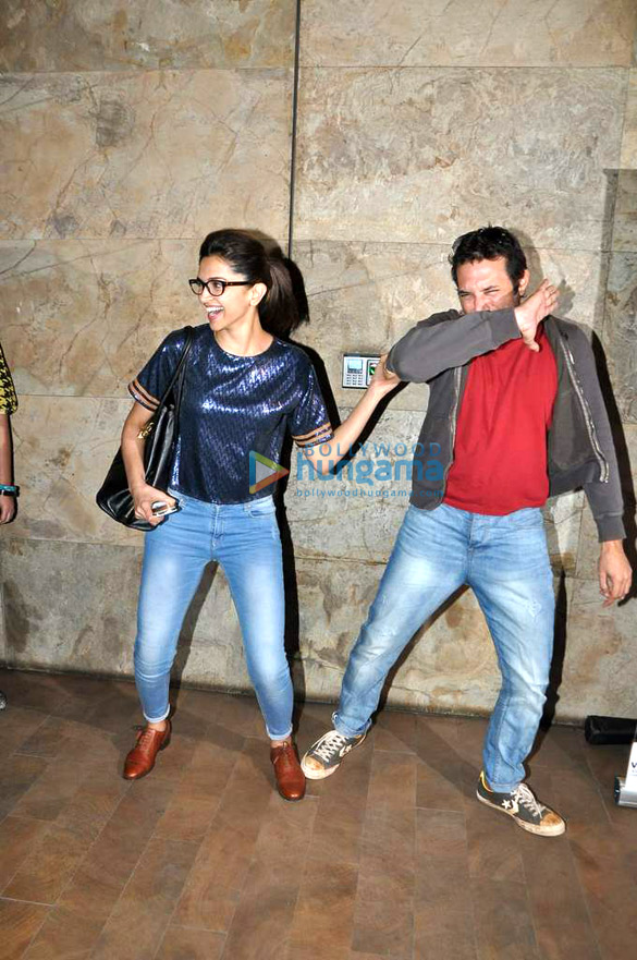 deepika soha at the special screening of queen 12