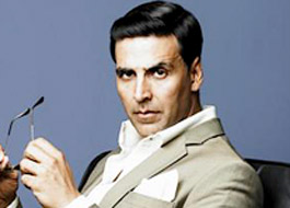 Akshay Kumar tells his fans – ‘Beware’