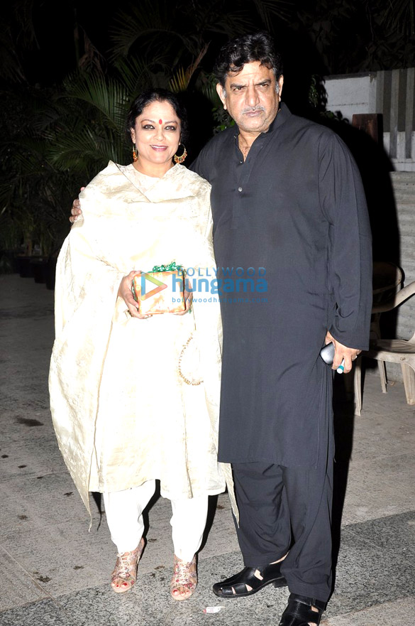 kangna hosts house warming bash queen success party 24