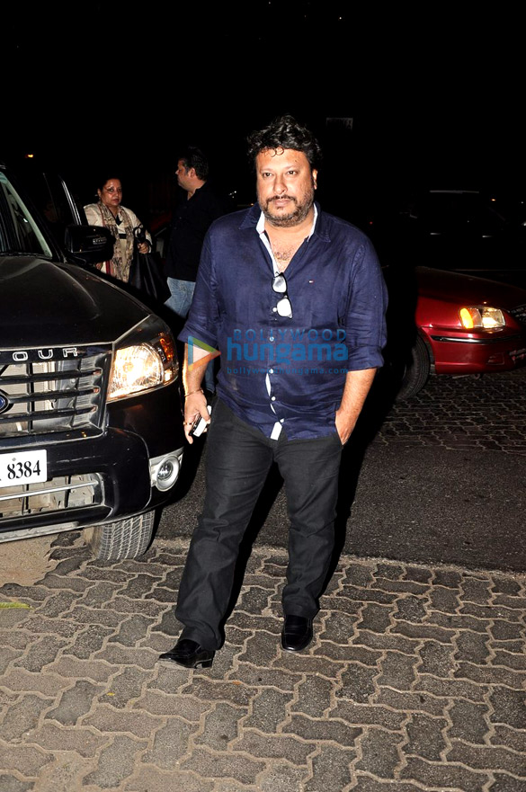 kangna hosts house warming bash queen success party 14