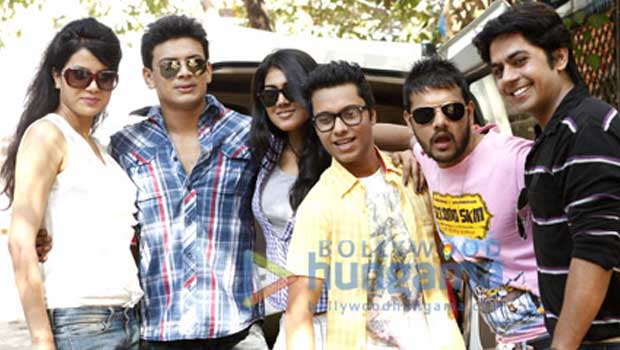Theatrical Trailer (Happy Journey)