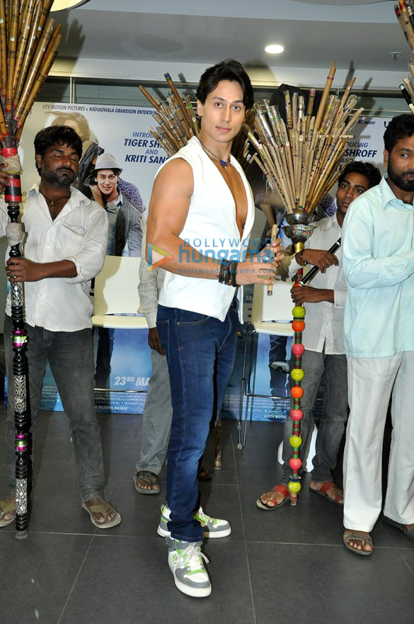 launch of whistle baja song from heropanti 10