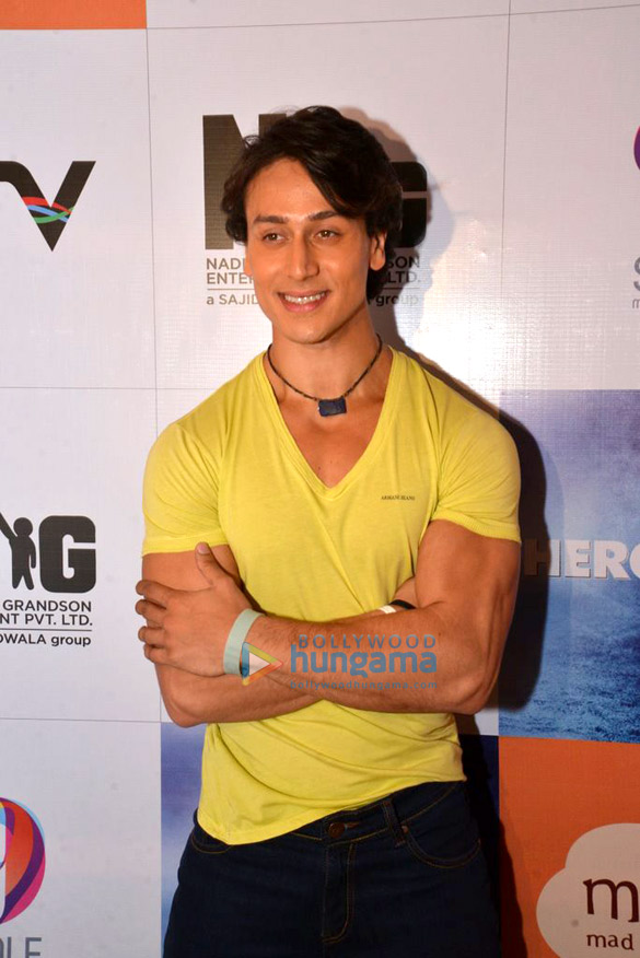 launch of donutpanti donut with the star cast of heropanti 5