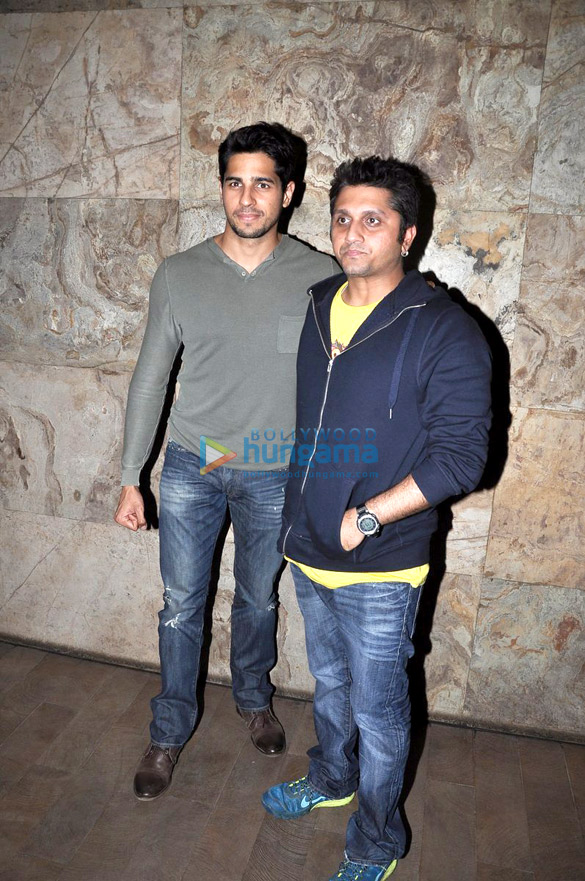 sidharth shraddha kapoor at ek villain trailer preview 6