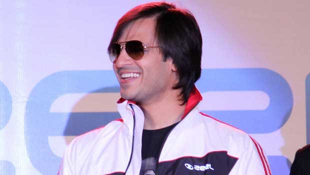 Vivek Oberoi Unveils Latest Collection Of ‘Zeel Rainwear’