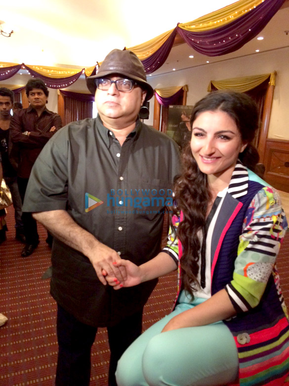 raj kumar santoshi launches promo of chaarfutiya chhokare 7