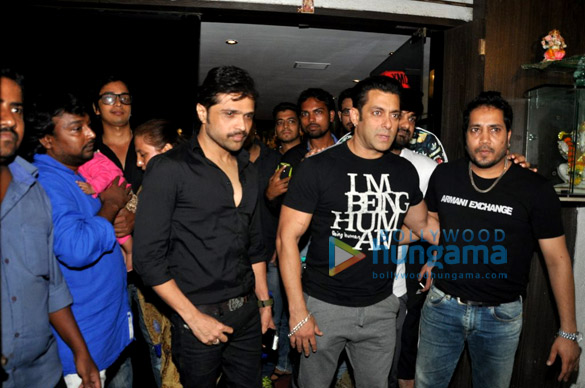 salman snapped at himeshs recording studio 8