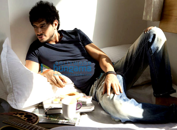 tahir raj bhasin 28