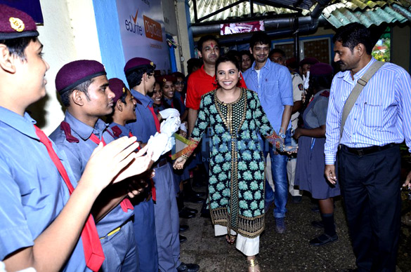 rani mukerji graces the press conference of support my school campaign 6