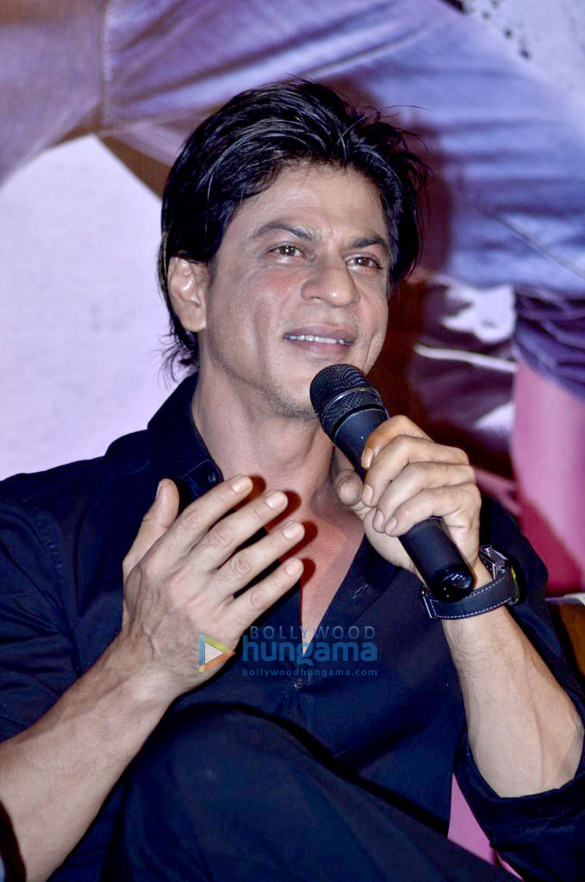 shah rukh khan unveils mad about dance app 4