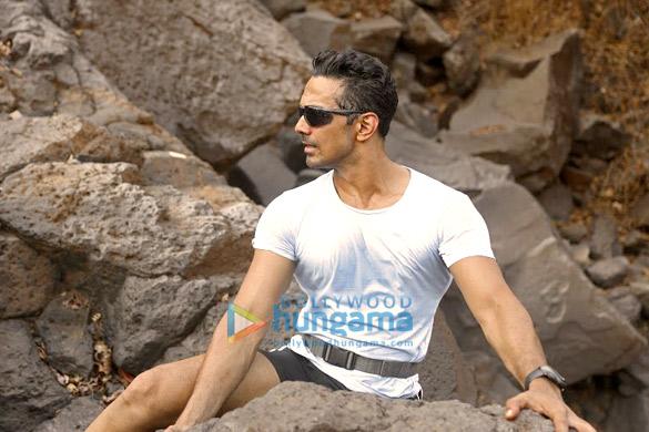 abhinav shukla 9