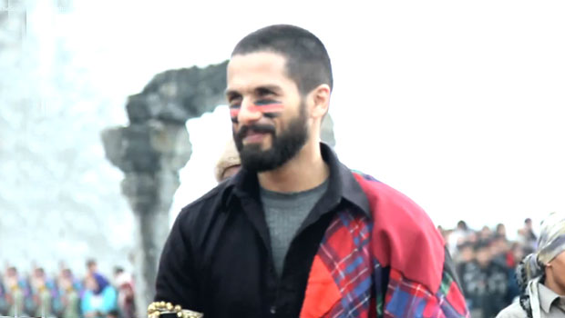 Kashmiri Kids Sing ‘Bismil’ Song From Haider