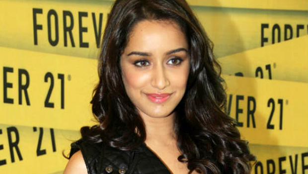 Shraddha Kapoor’s Exclusive Interview On Haider Part 3