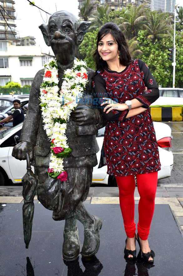 team of ekkees toppon ki salaami pays tribute to r k laxman 7