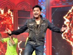 Sukhwinder Singh’s Rocking Performance On ‘Satakli’ (Happy New Year)