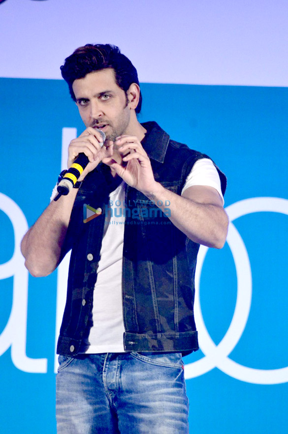 hrithik roshan katrina kaif unveil pantaloon bang bang collection 6
