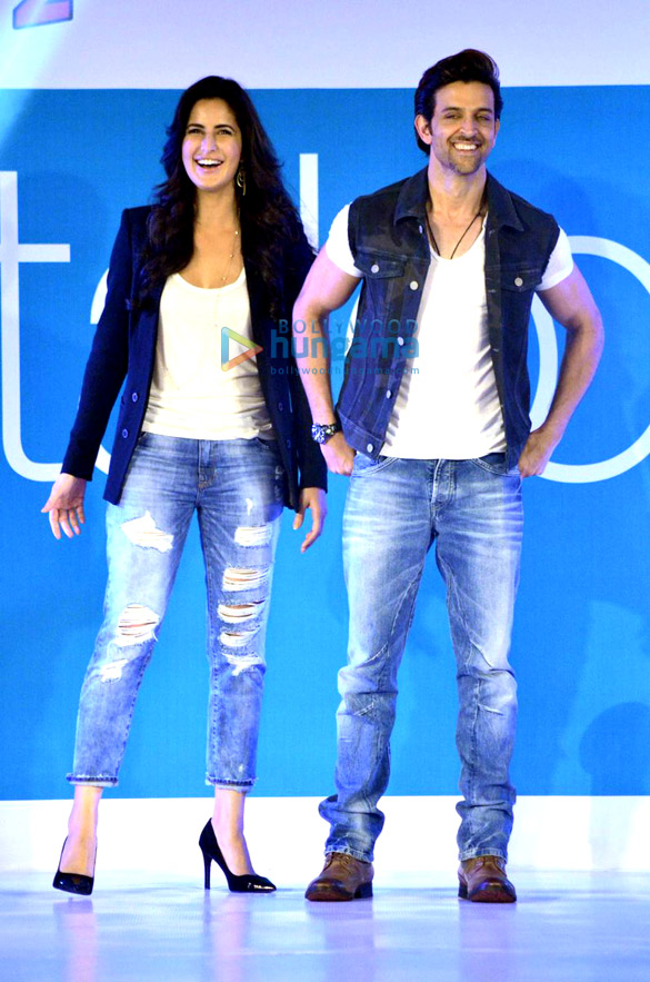 hrithik roshan katrina kaif unveil pantaloon bang bang collection 7