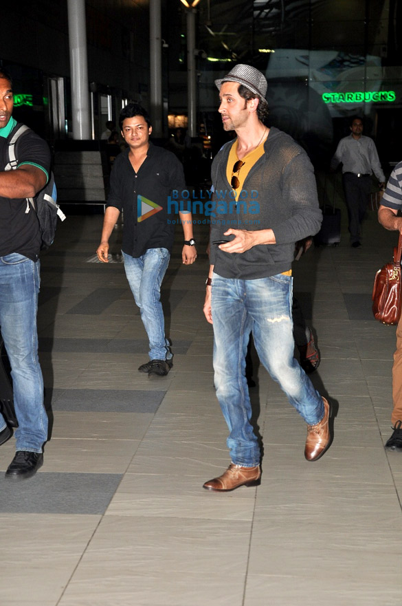 hrithik roshan katrina kaif snapped as they return from bang bang delhi promotions 2