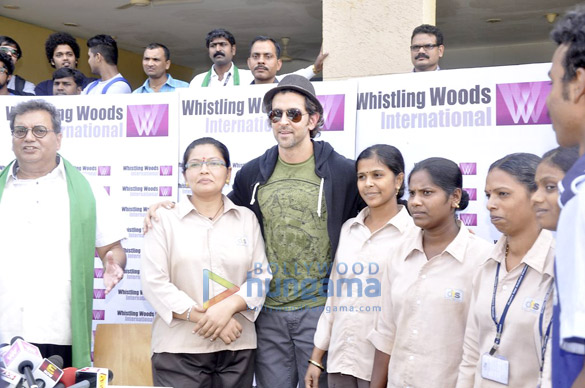 hrithik roshan at wwi cleanliness drive 9