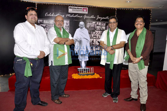 hrithik roshan at wwi cleanliness drive 3