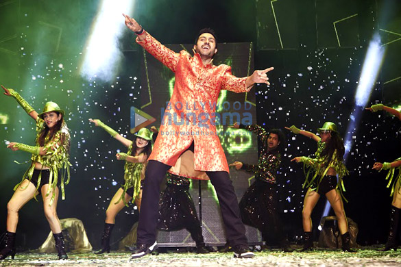 conclusion of shah rukh khans slam the tour in london 19