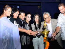 Aftab Shivdasani-Nin Dusanj-Priya Dutt Watch Neetu Chandra’s ‘Umrao Jaan’ Play