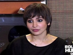 “Paani Peete Huve Meri Photograph Mat Kheechna”: Anushka Sharma