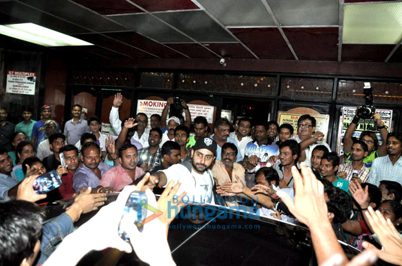 abhishek bachchan meets happy new year patrons at gaiety galaxy 3