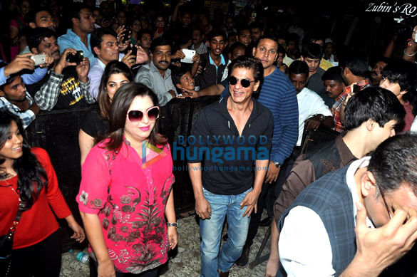 team of happy new year visits gaiety cinema 8