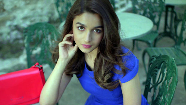 Alia Bhatt In ‘Caprese’ Bag AD