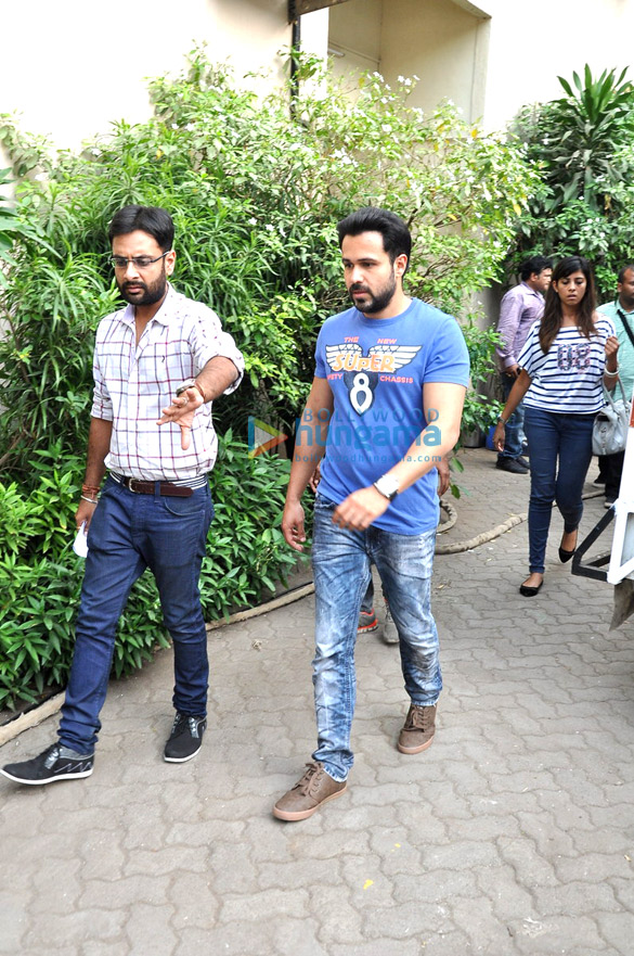 emraan hashmi snapped at mehboob studio for ungli promotions 4