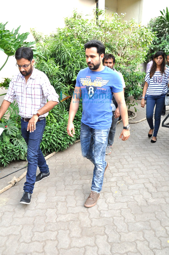 emraan hashmi snapped at mehboob studio for ungli promotions 7