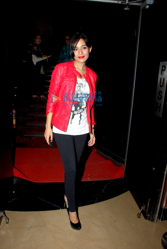 amrita rao graces sulemani keeda film screening 5