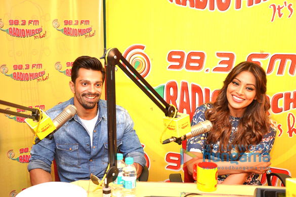 bipasha basu karan singh grover promote alone at radio mirchi 98 3 fm 6